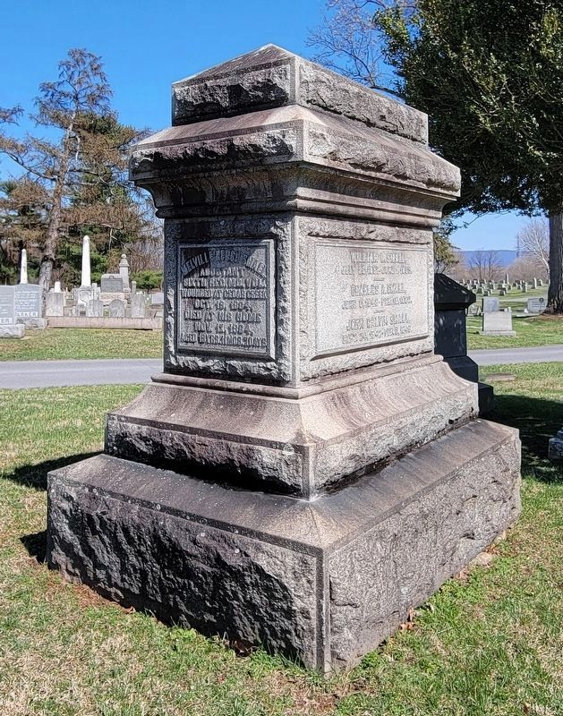 Grave of 1st Lt. Melville R. Small, USA image. Click for full size.