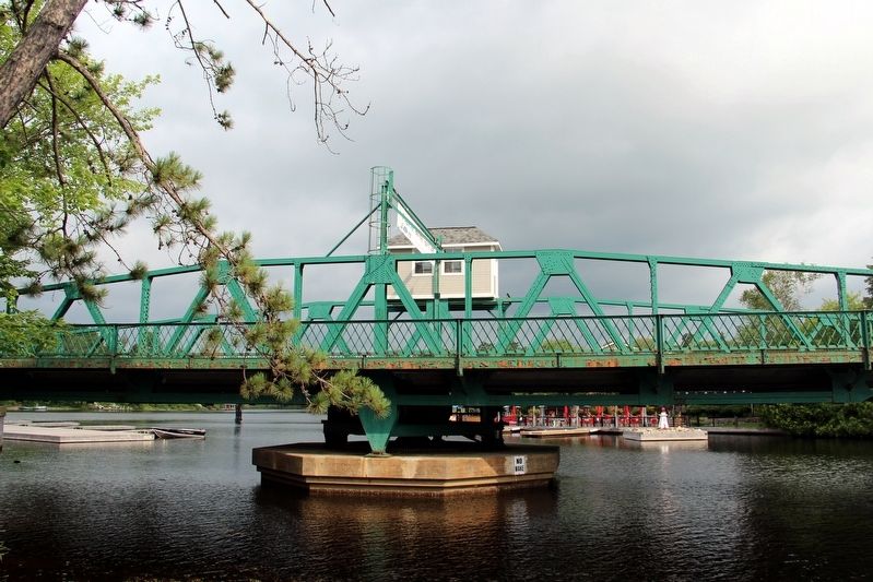 The Huntsville Swing Bridge image. Click for full size.