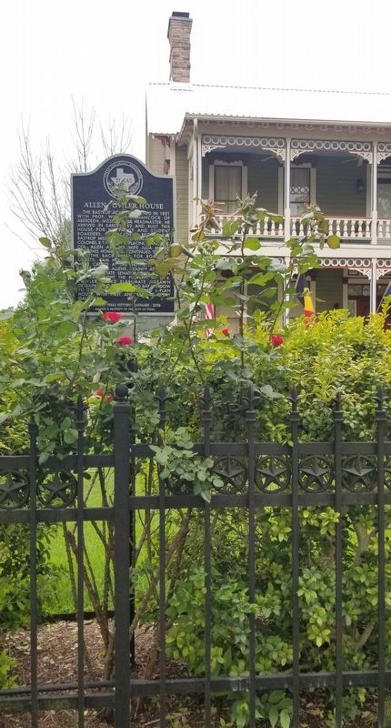 The Allen-Fowler House Marker in the front yard image. Click for full size.