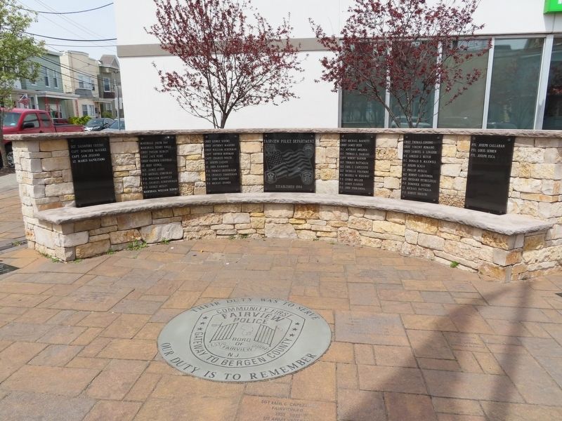 The Fairview, NJ Police Memorial image. Click for full size.