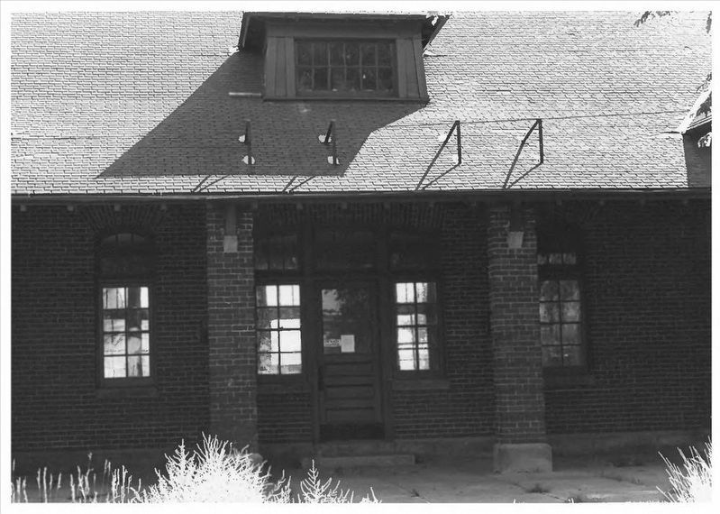 Great Northern Railway Passenger and Freight Depot image. Click for more information.