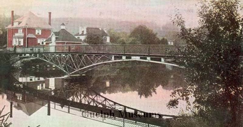 Postcard of original Heffernan Street footbridge image. Click for full size.