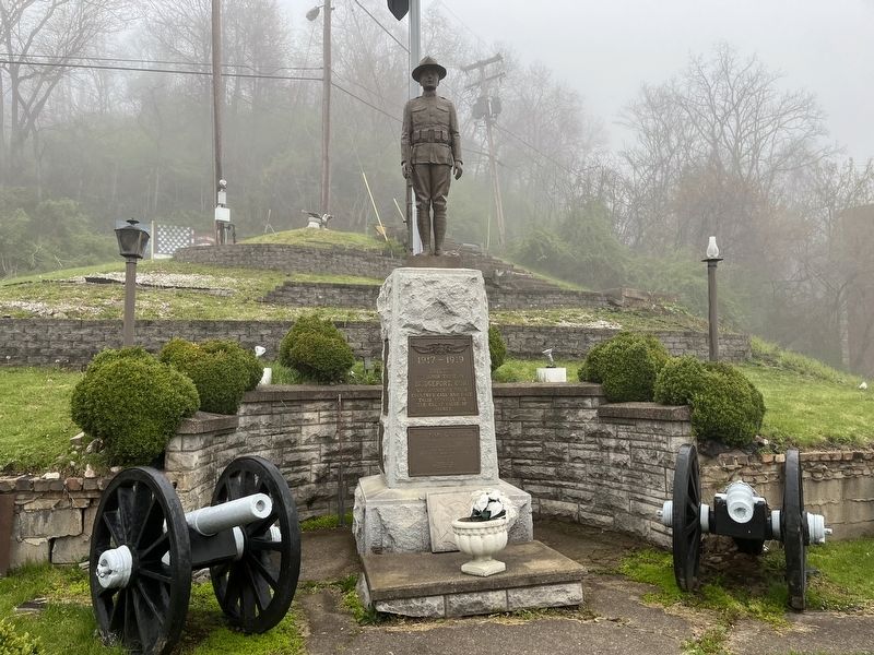 Veterans Memorial image. Click for full size.