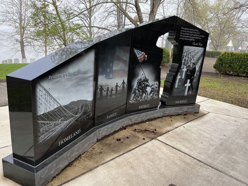 Gold Star Families Memorial Monument image. Click for full size.