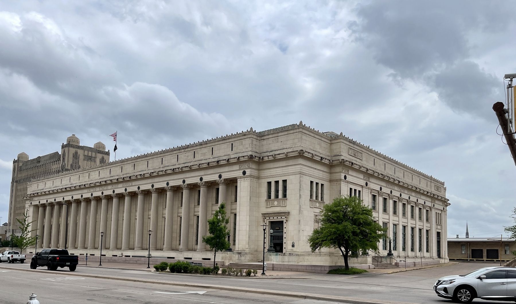 Fort Worth Main Post Office Building with Marker image. Click for full size.