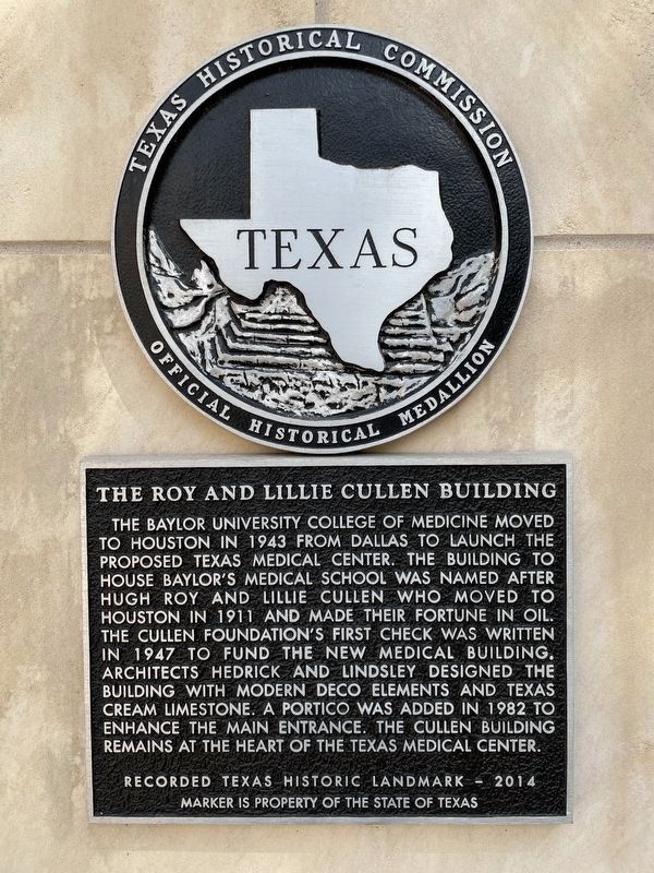 The Roy and Lillie Cullen Building Marker image. Click for full size.