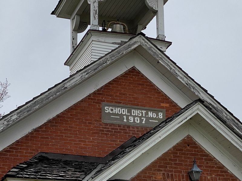 Gunnisonville School image. Click for full size.