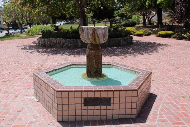 Roger Stanley Fitch Marker, on the fountain image. Click for full size.