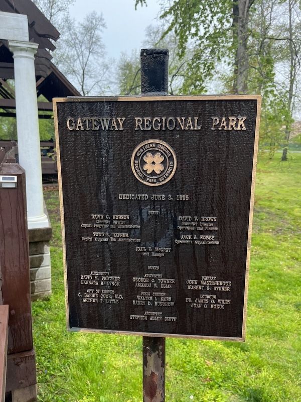 Signage for Gateway Regional Park image. Click for full size.