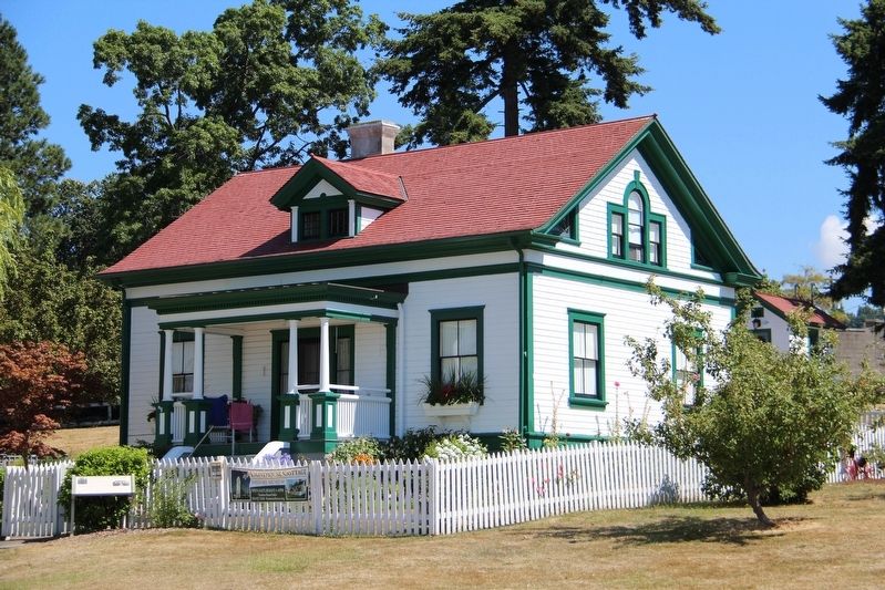 The Browns Point Light Keeper's Cottage Marker. Click for full size. The Browns Point Light Keeper's Cottage Marker image. Click for full size.