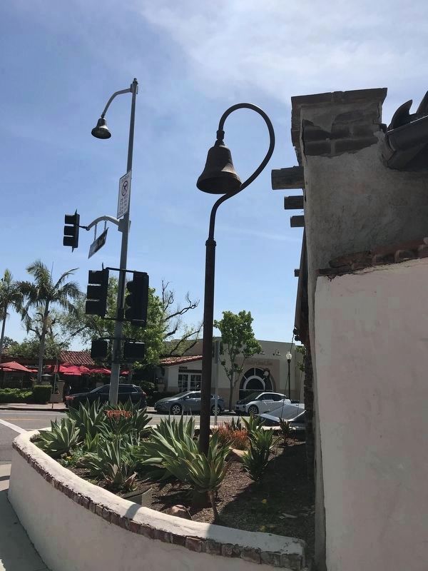 Camino Real Bell and Marker. Click for full size. Camino Real Bell and Marker image. Click for full size.