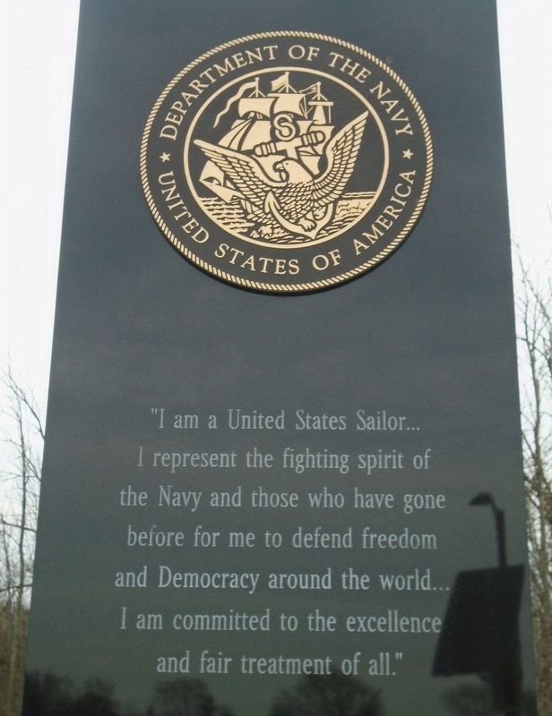 Veterans Memorial - US Navy image. Click for full size.