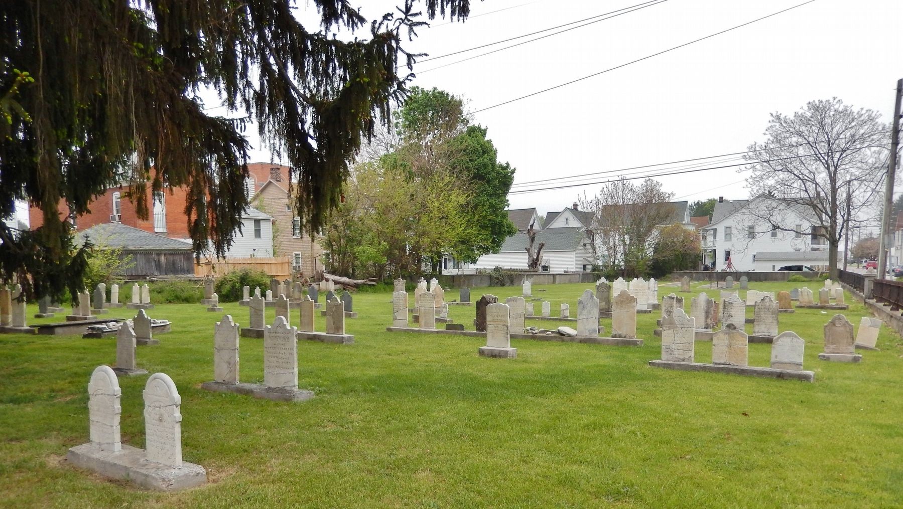 Reformed Cemetery (<i>looking east from center</i>) image. Click for full size.