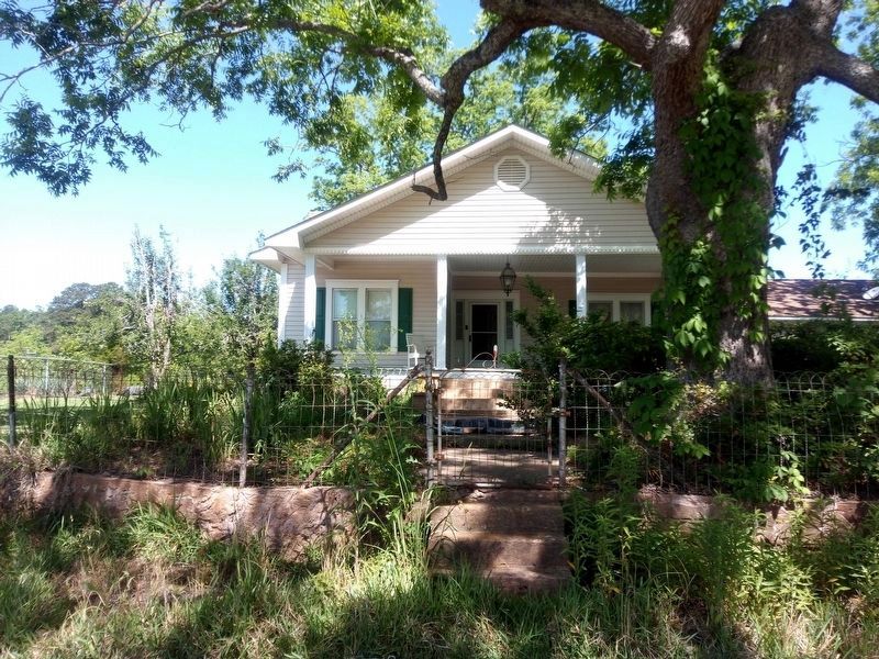 McGee~Reeder Home image. Click for full size.