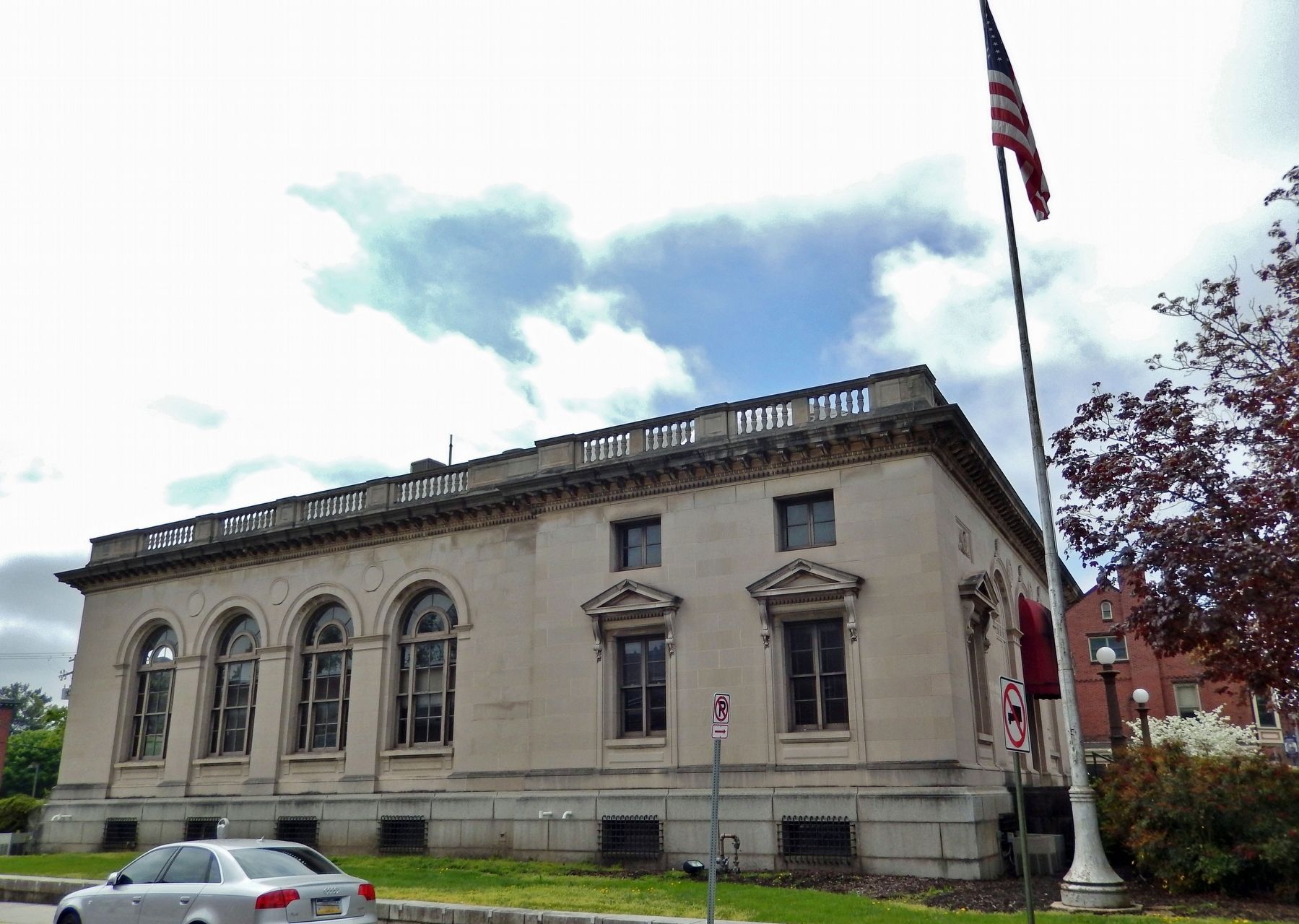 Former United States Post Office — Hanover, Pennsylvania (<i>northwest elevation</i>) image. Click for full size.