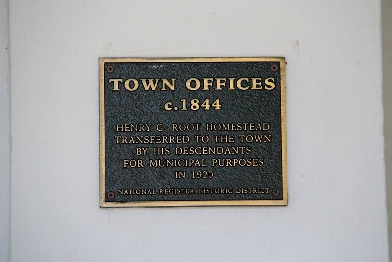 Town Offices Marker image. Click for full size.