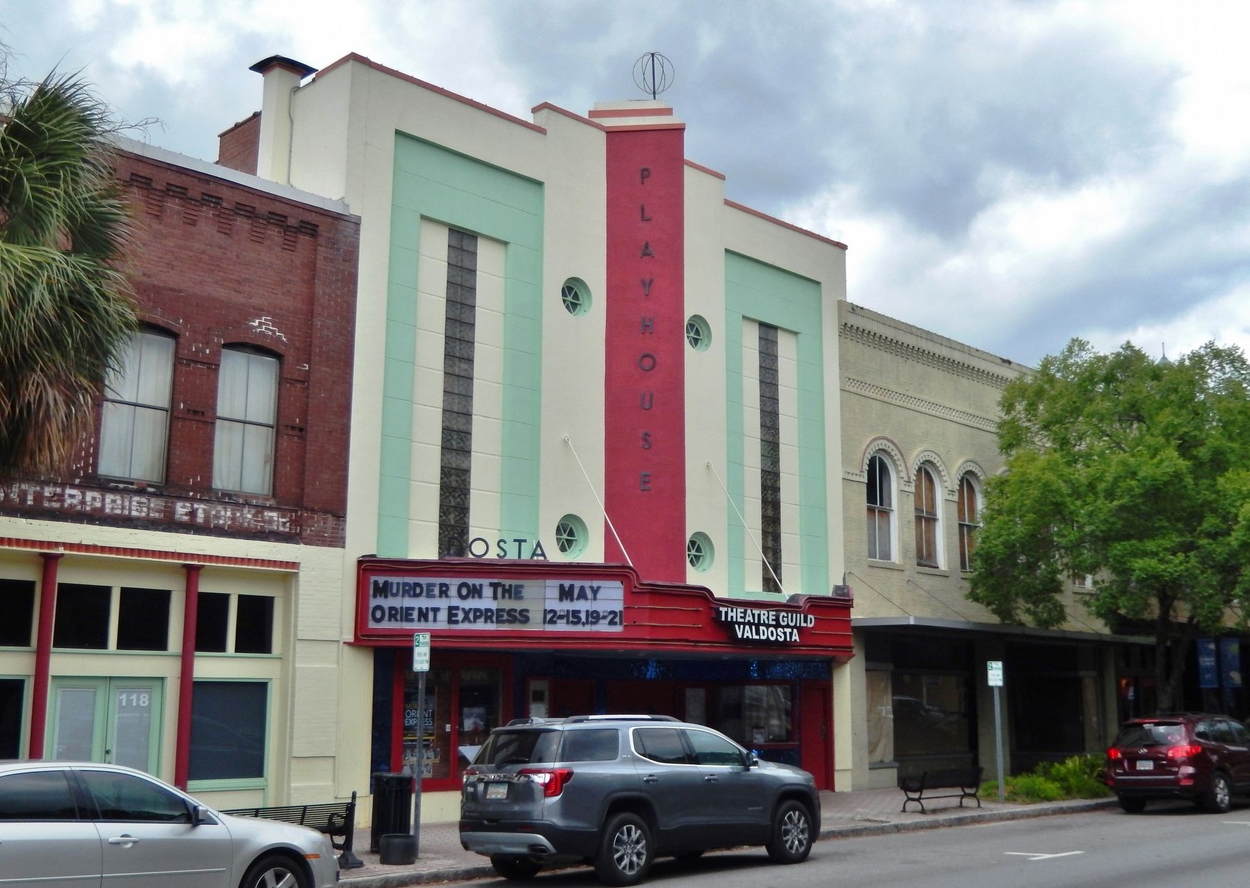 Dosta Theater & Marquee image. Click for full size.