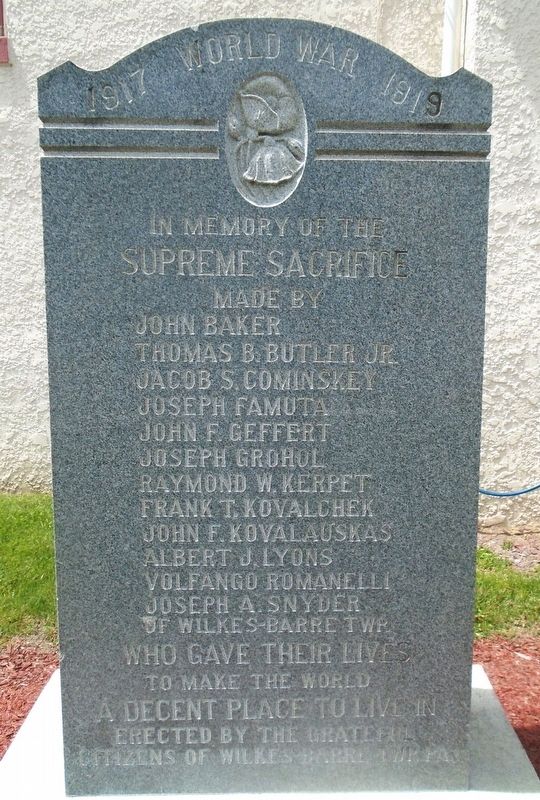 World War Memorial. Click for full size. World War Memorial image. Click for full size.