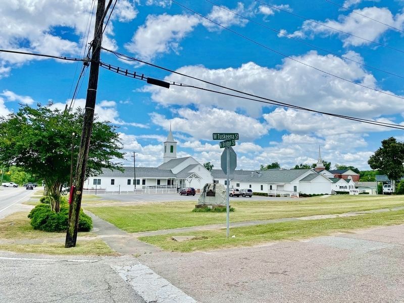 The Wetumpka Light Guard Marker at new location. image. Click for full size.