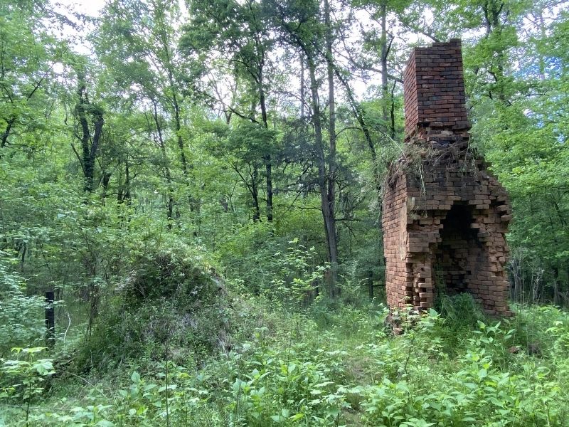Manager�s House ruins image. Click for full size.