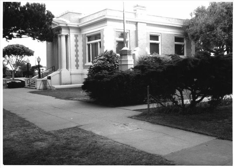 Lompoc Public Library image. Click for more information.