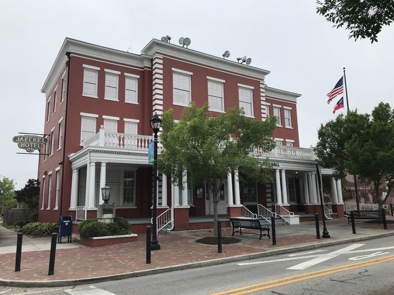 Jaeckel Hotel image. Click for full size.