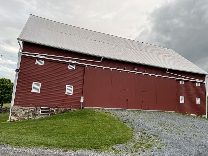 The Bank Barn image. Click for full size.