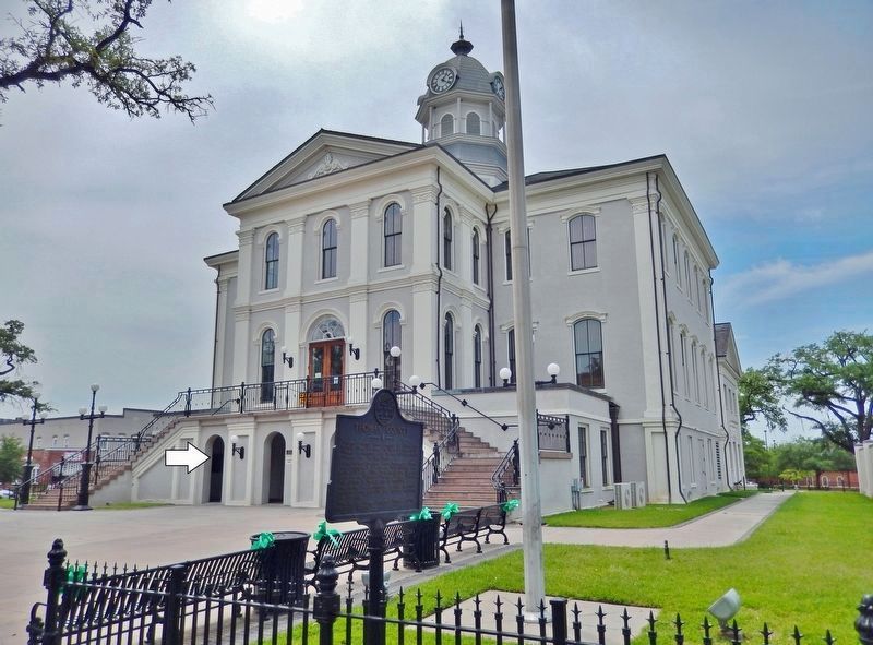 Historic Thomas County Courthouse. Click for full size. Historic Thomas County Courthouse image. Click for full size.