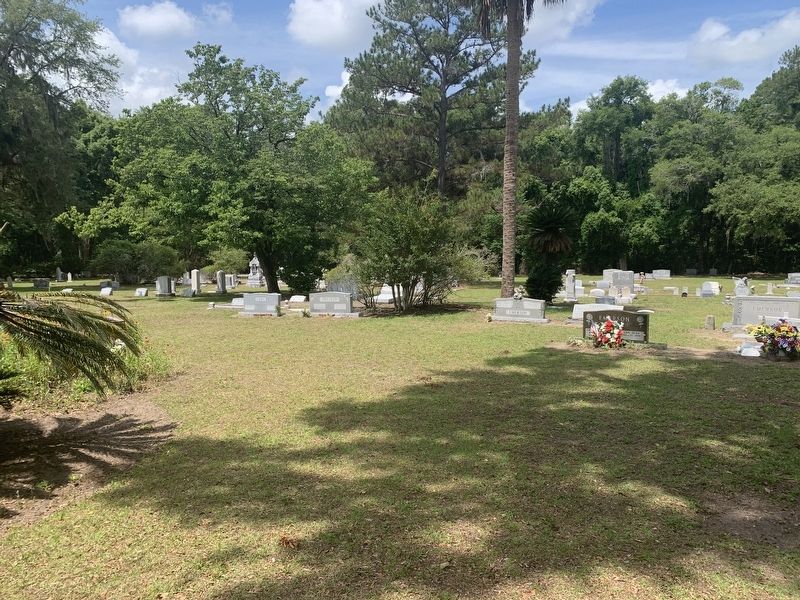Spring Hill United Methodist Church Cemetery image. Click for full size.