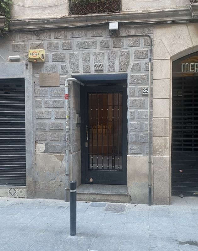 Merc� Plantada Marker - wide view image. Click for full size.