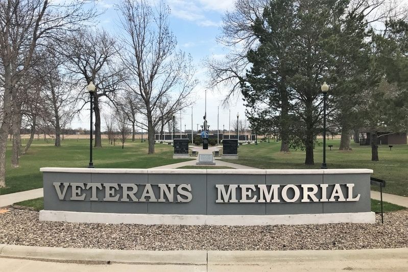 Watertown Veterans Memorial image. Click for full size.