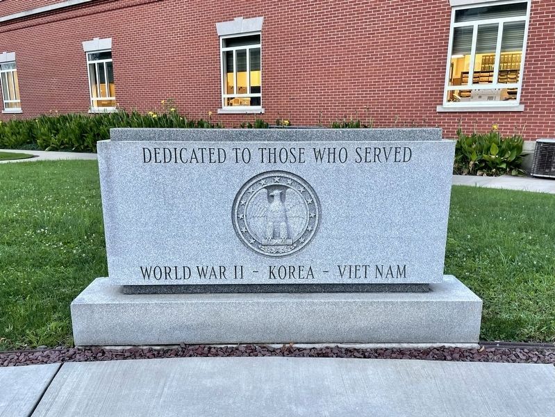 World War II, Korea and Viet Nam Memorial image. Click for full size.
