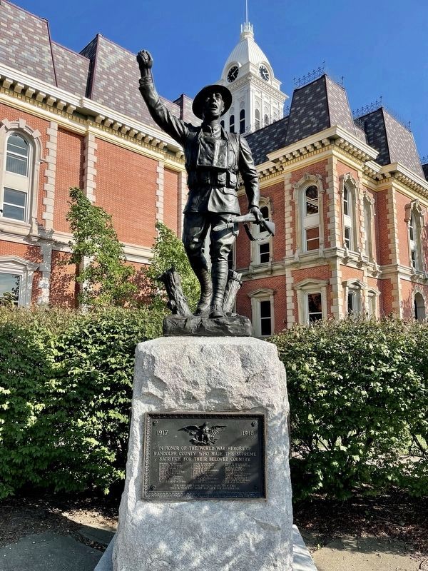 World War I War Memorial image. Click for full size.