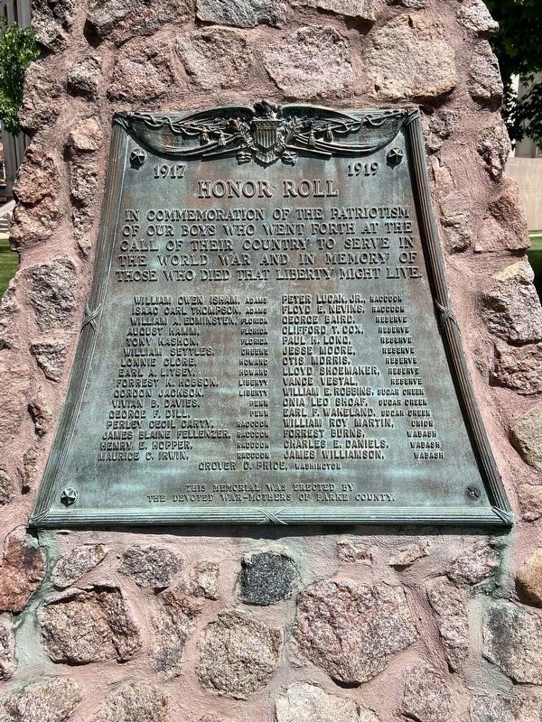 World War Memorial image. Click for full size.