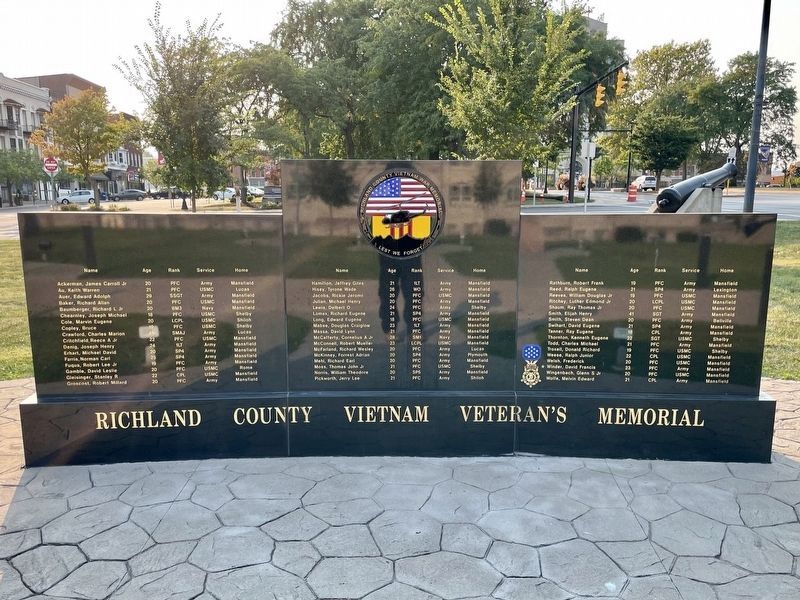 Richland County Vietnam Veteran's Memorial image. Click for full size.