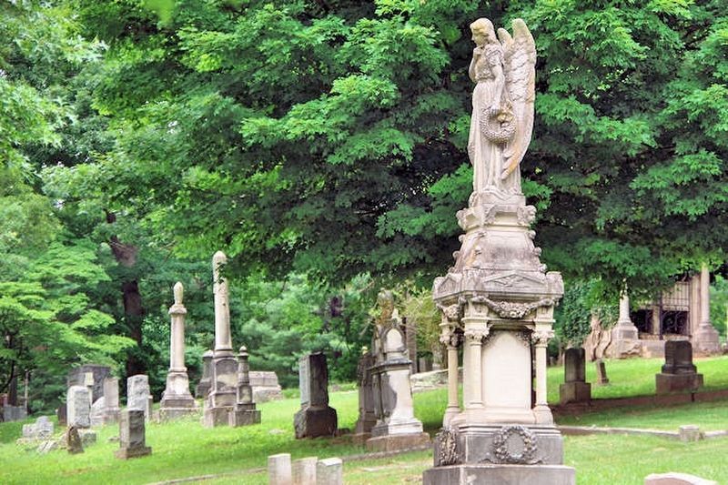 Riverside Cemetery Walking Tour image. Click for more information.