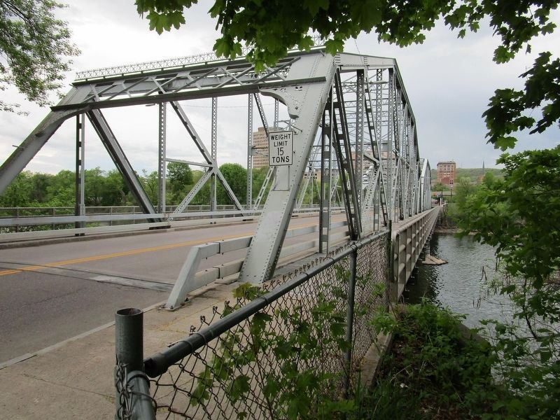 Exchange Street Bridge image. Click for full size.