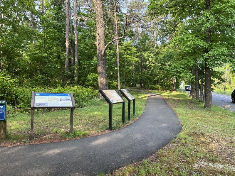 Freedom Hill Park marker set image. Click for full size.