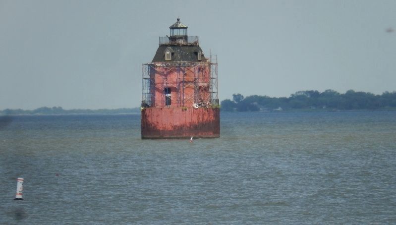 Sandy Point Shoal Lighthouse image. Click for full size.