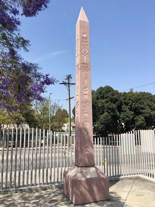 Egyptian Obelisk and Marker image. Click for full size.