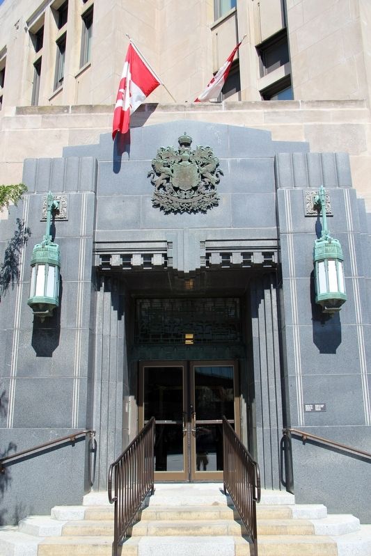 Dominion Public Building entrance / Édifice <i>Dominion Public</i> entrée. Click for full size. Dominion Public Building entrance / Édifice <i>Dominion Public</i> entrée image. Click for full size.