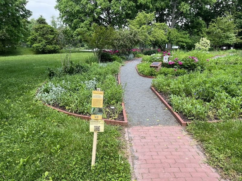 Heirloom Garden Marker image. Click for full size.
