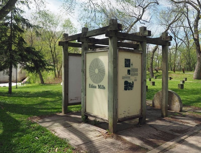 Edina Mills Marker and kiosk in Williams Park image. Click for full size.