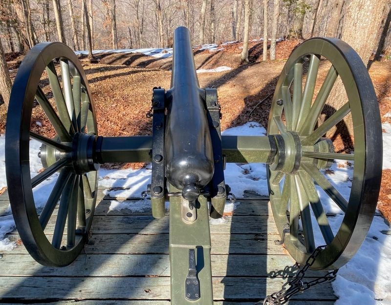 3-inch Ordnance Rifle at Battery 2 image. Click for full size.