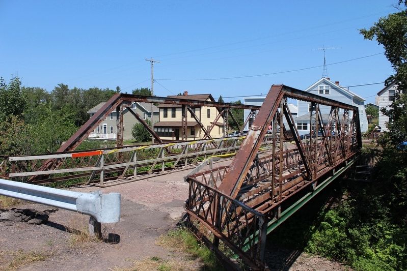 Main Street Bridge. Click for full size. Main Street Bridge image. Click for full size.