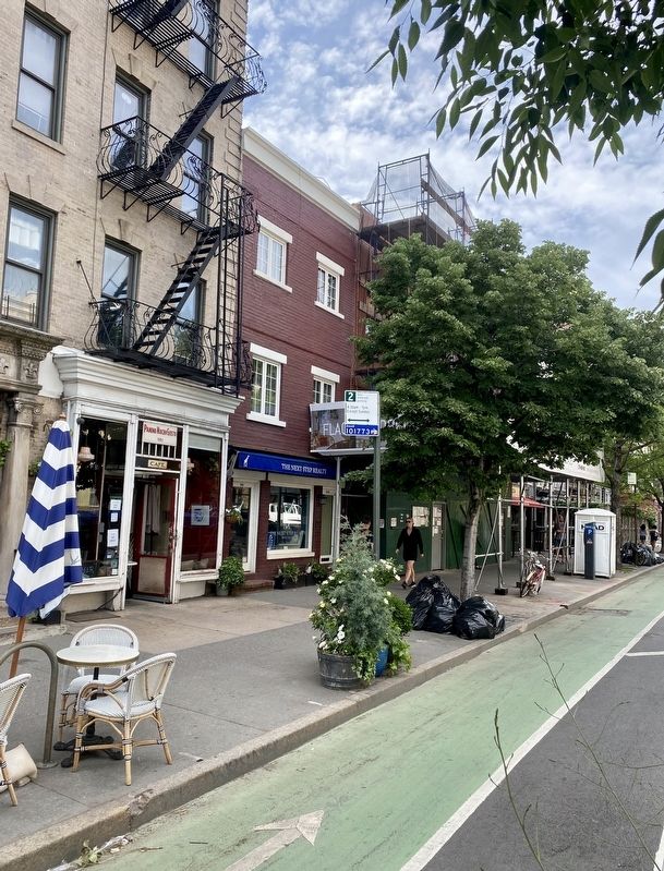Jane Jacobs Marker - wider view image. Click for full size.