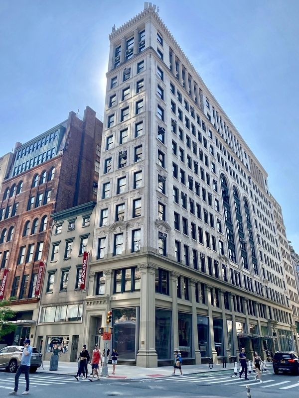 70 Fifth Avenue and Marker image. Click for full size.