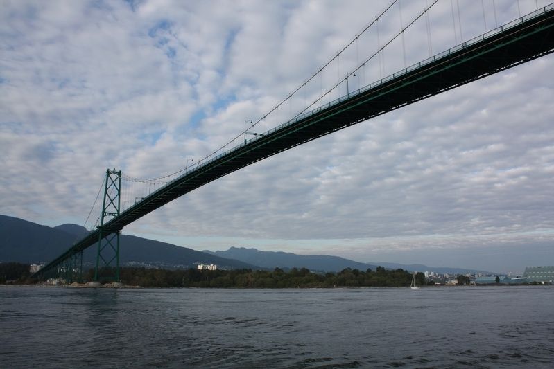 The Lions Gate Bridge image. Click for full size.