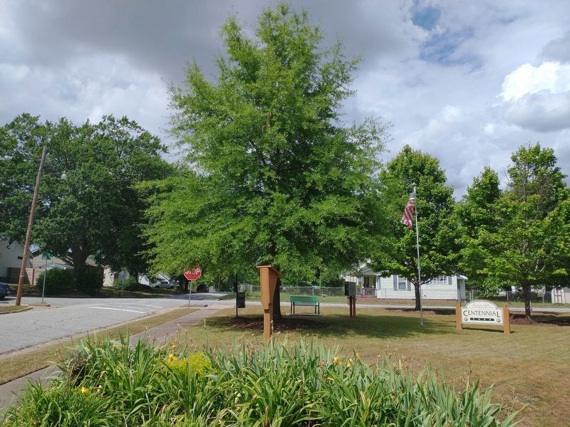 Denean School Marker. Click for full size. Denean School Marker image. Click for full size.