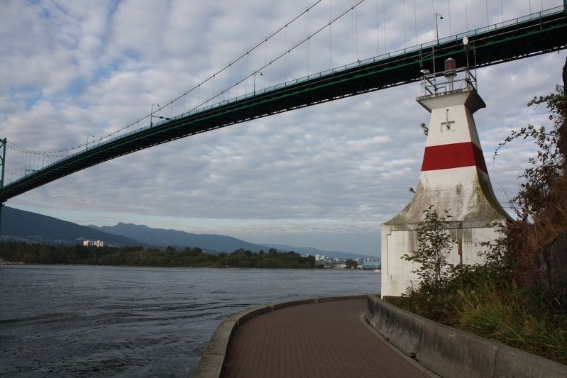 Prospect Point Lighthouse and Lions Gate Bridge. Click for full size. Prospect Point Lighthouse and Lions Gate Bridge image. Click for full size.